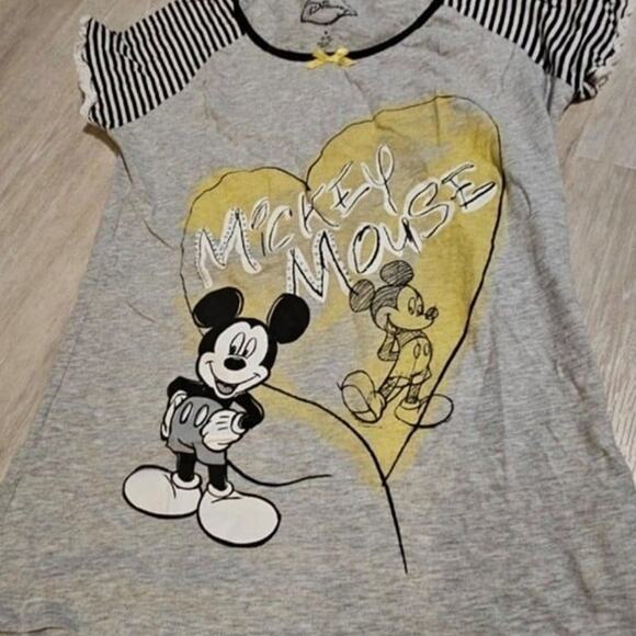 Disney Tops - Mickey Disney Shirt Women's Medium